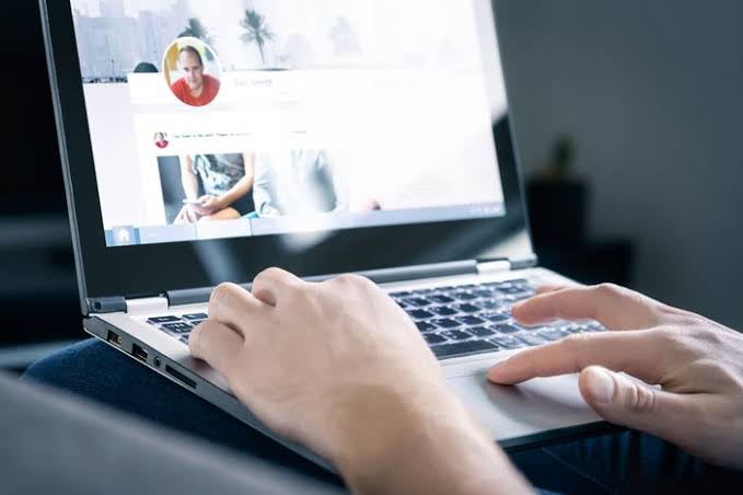 Search Facebook Profiles by Face Before Trusting an Online Match